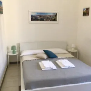 Gasthuis A Due Passi Da Giulietta-casa Montecchi, Verona